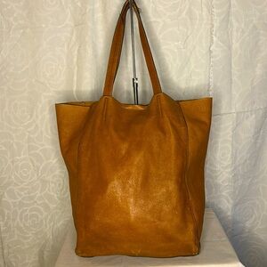BANANA REPUBLIC ASHBURY leather cognac bohemian tote.